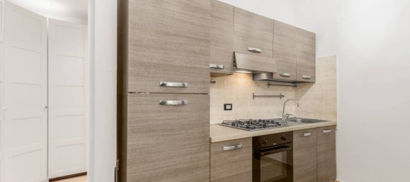 Apartamento de 1 dormitorio en Milan, Italy No. 240029 3