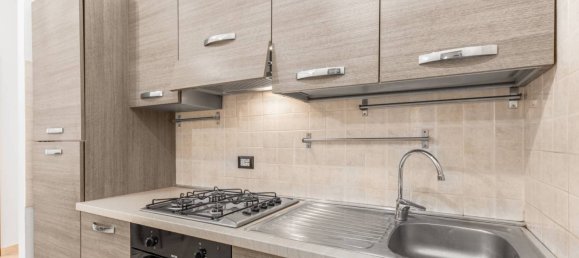 Apartamento de 1 dormitorio en Milan, Italy No. 240029 5