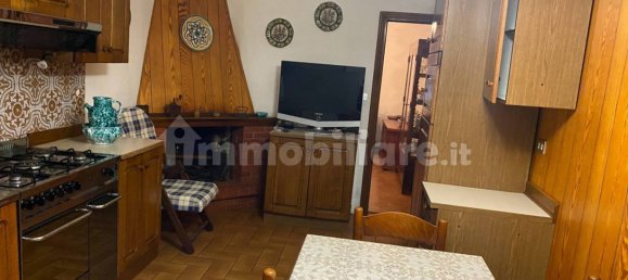 4 bedrooms Villa in Dicomano, Italy No. 66136 4