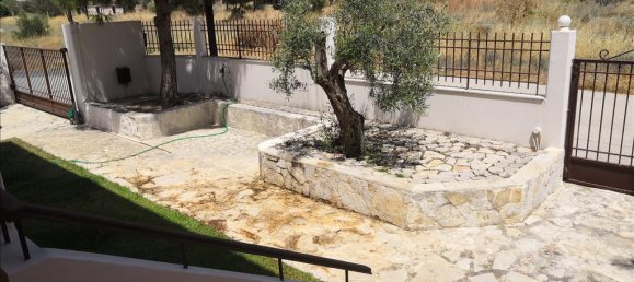 4 bedrooms Commercial property in Loutraki, Greece No. 4791 19