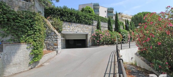 Estacionamiento en Genoa, Italy 12 m² No. 136649 2