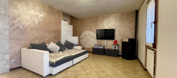 3 bedrooms Villa in Villachiara, Italy No. 353063 2