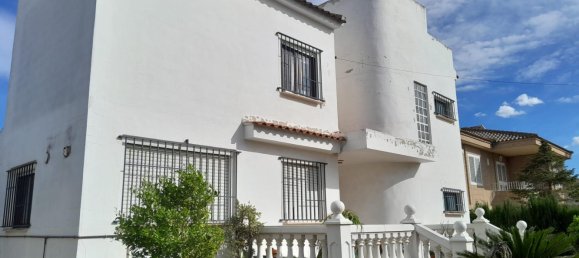 Apartamento de 3 dormitorios en L'Eliana, Spain No. 170579 3