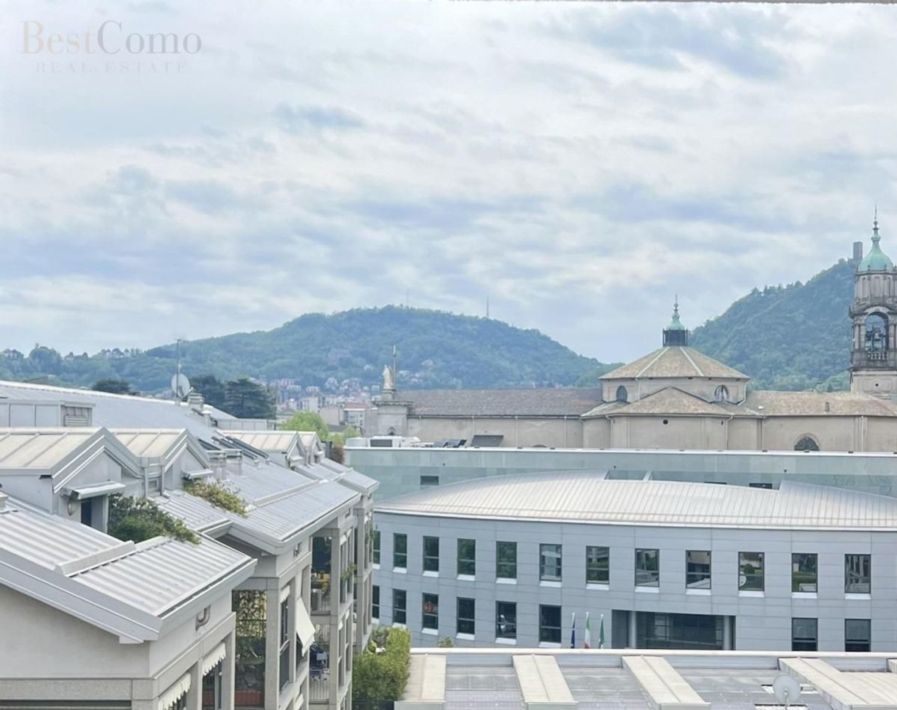 2 bedrooms Penthouse in Como, Italy No. 391026