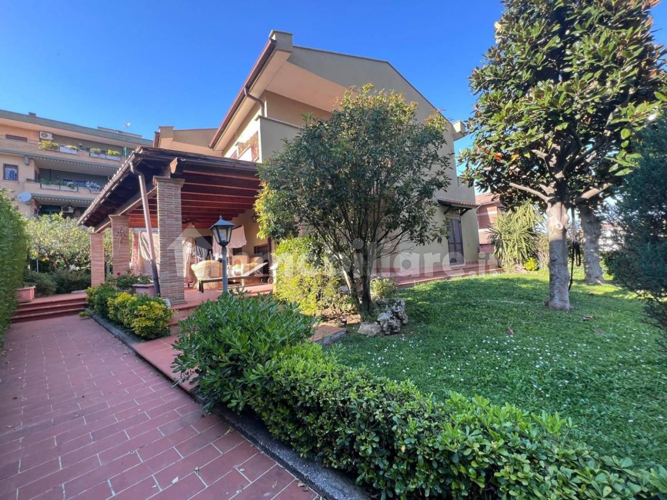 9 bedrooms Villa in Rome, Italy No. 332876