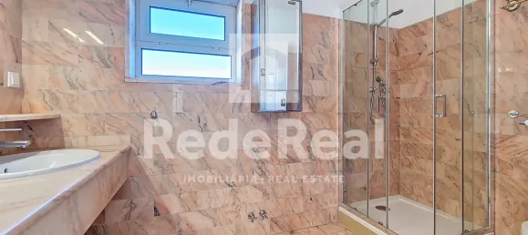 Casa T5 em Ferreiras, Portugal N.º 99709 44