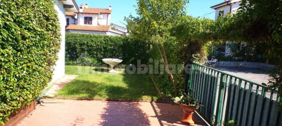 2 Schlafzimmer Haus in Comacchio, Italy, Nr. 355120 41