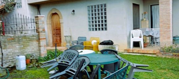 7-salle Maison à Civitella del Tronto, Italy No. 254878 2