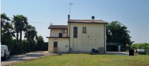6 rooms Apartment in San Polo di Piave, Italy No. 206402 6