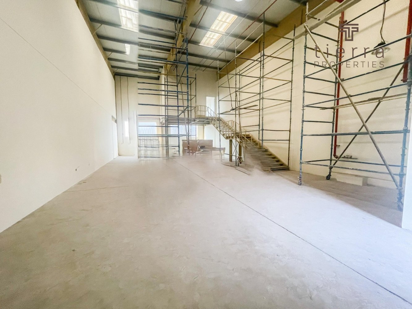 Lagerhaus in Jebel Ali, UAE 250.8m², Nr. 55648