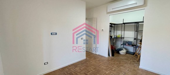 3-salle Appartement à Ariccia, Italy No. 144755 17