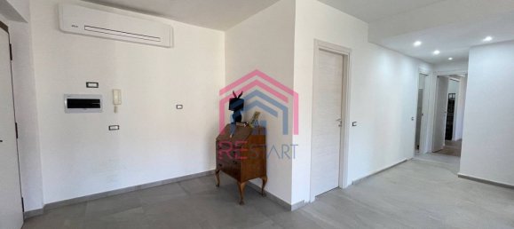 3-salle Appartement à Ariccia, Italy No. 144755 9