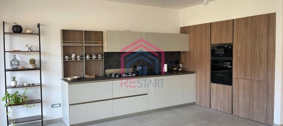 3-salle Appartement à Ariccia, Italy No. 144755 2