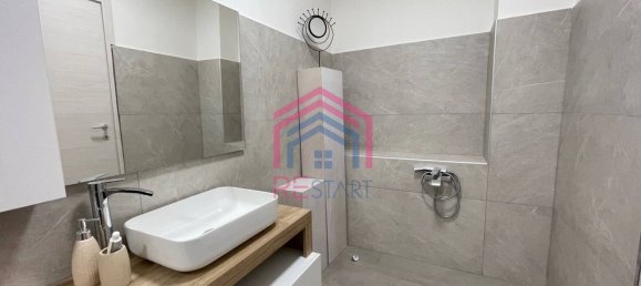 3-salle Appartement à Ariccia, Italy No. 144755 22