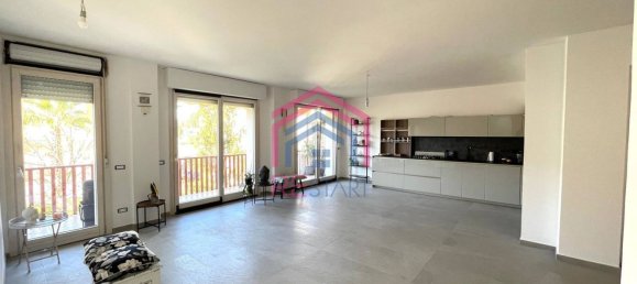 3-salle Appartement à Ariccia, Italy No. 144755 14
