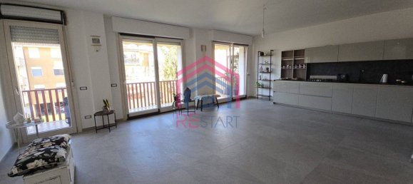 3-salle Appartement à Ariccia, Italy No. 144755 3