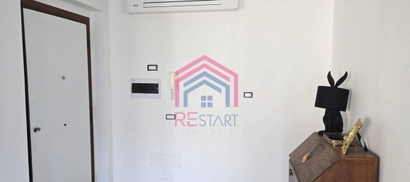 3-salle Appartement à Ariccia, Italy No. 144755 5