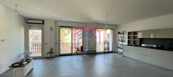 3-salle Appartement à Ariccia, Italy No. 144755 8