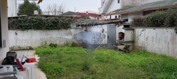 Вилла с 3 спальнями в Ардеа, Италия № 108212 6