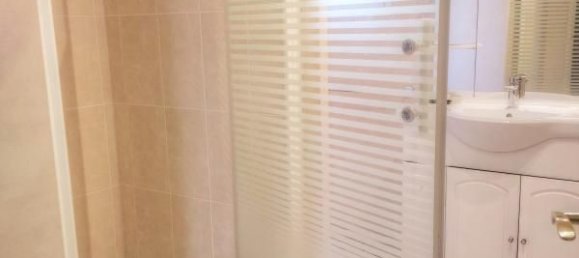 2 bedrooms Apartment in Saint-Jean-de-Braye, France No. 84892 4