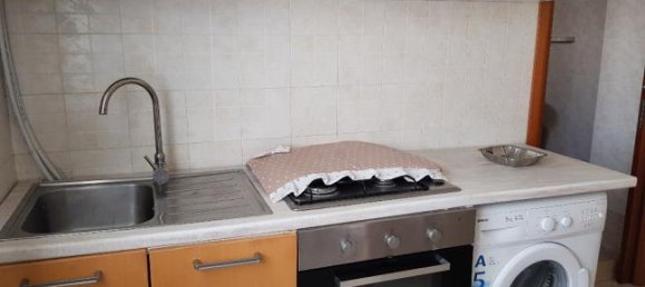 2-salle Appartement à Bari, Italy No. 252883 5