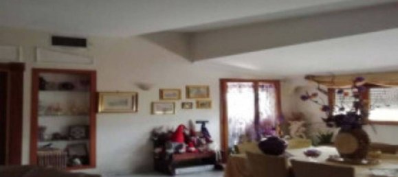 Квартира с 4 комнатами в Рим, Италия № 12894 10