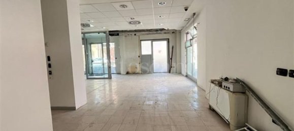 271m² Commercial property in Stornara, Italy No. 328570 9