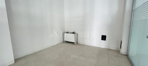 271m² Commercial property in Stornara, Italy No. 328570 8