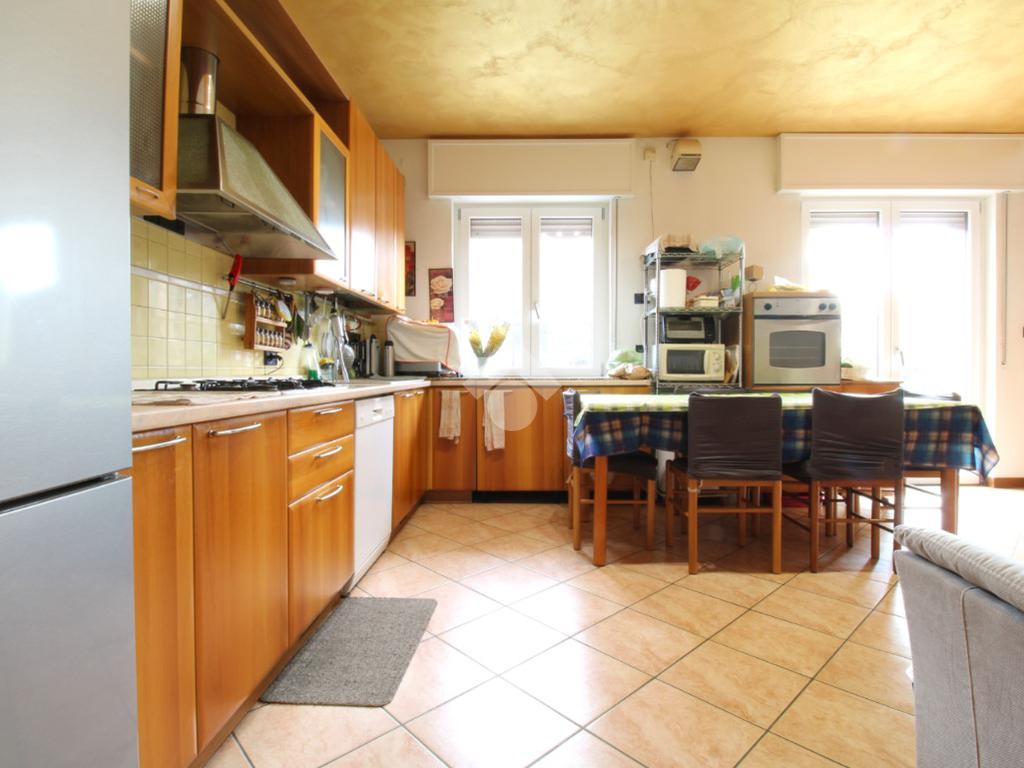 2 bedrooms Apartment in Creazzo, Italy No. 157037