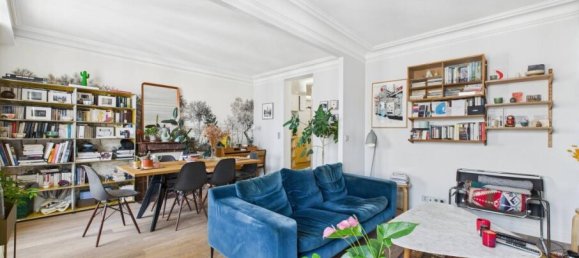 1 bedroom Apartment in Paris, France No. 317944 2