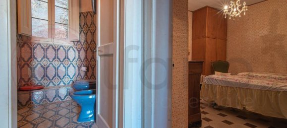 Здание с 7 комнатами в Арпино, Италия № 134810 9