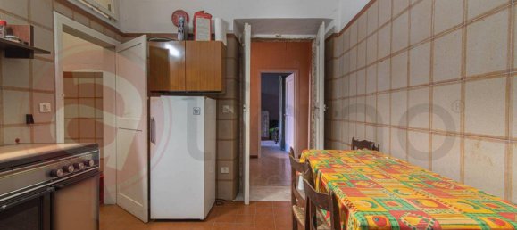 Здание с 7 комнатами в Арпино, Италия № 134810 6