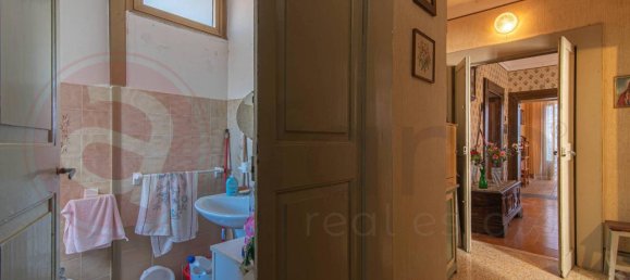 Здание с 7 комнатами в Арпино, Италия № 134810 39