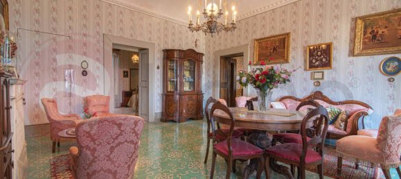 Здание с 7 комнатами в Арпино, Италия № 134810 18