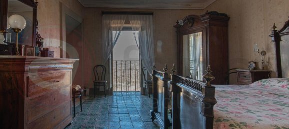 Здание с 7 комнатами в Арпино, Италия № 134810 28