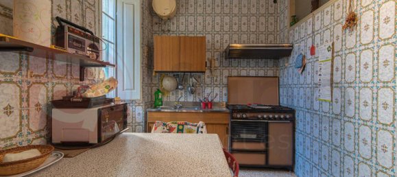 Здание с 7 комнатами в Арпино, Италия № 134810 38