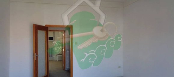 4 bedrooms Apartment in Foggia, Italy No. 194827 6