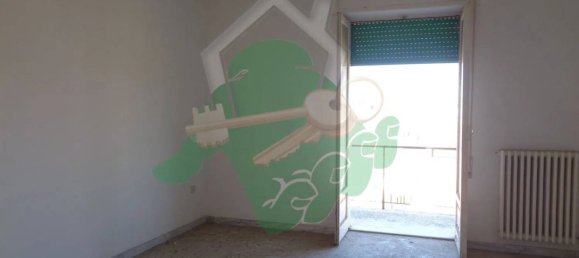 4 bedrooms Apartment in Foggia, Italy No. 194827 5