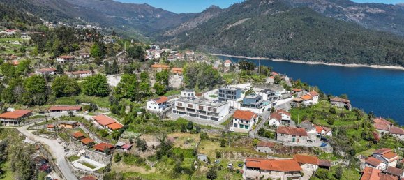 Casa de 3 dormitorios en Rio Caldo, Portugal No. 175581 25