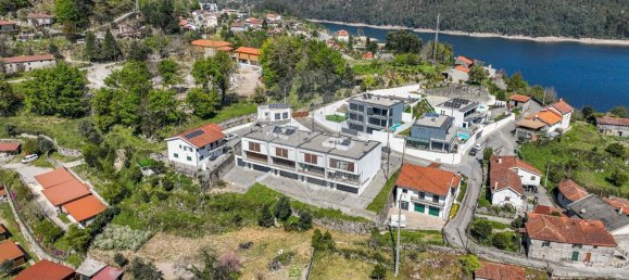 Casa de 3 dormitorios en Rio Caldo, Portugal No. 175581 26