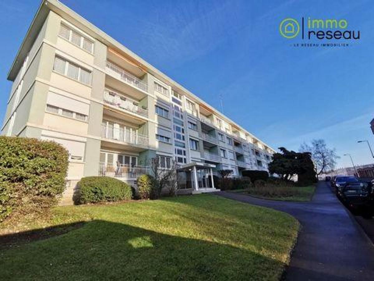 شقة 4 غرف نوم  في Maubeuge, France رقم 31586