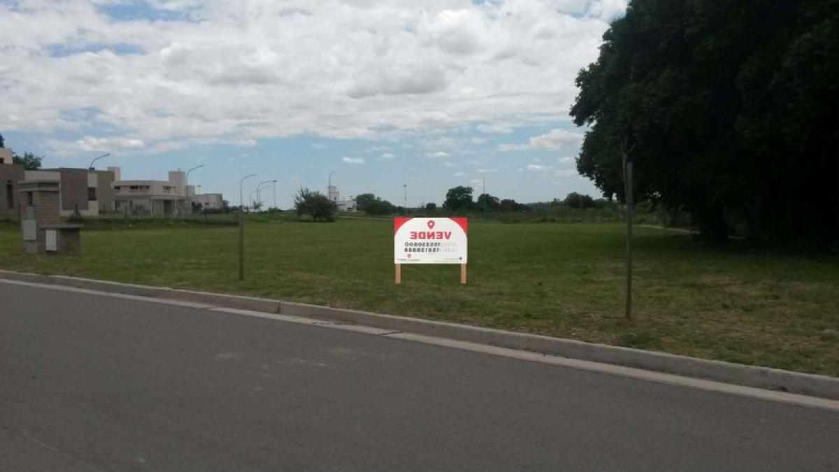  Land in Cordoba, Argentina No. 39192