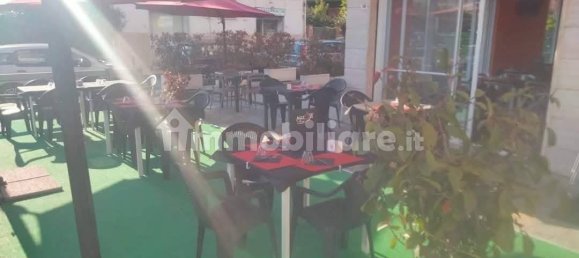 200m² Commercial property in Formia, Italy No. 342493 2