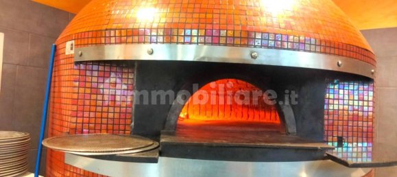 200m² Commercial property in Formia, Italy No. 342493 6