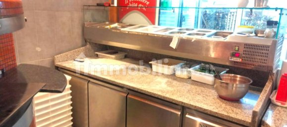 200m² Commercial property in Formia, Italy No. 342493 11