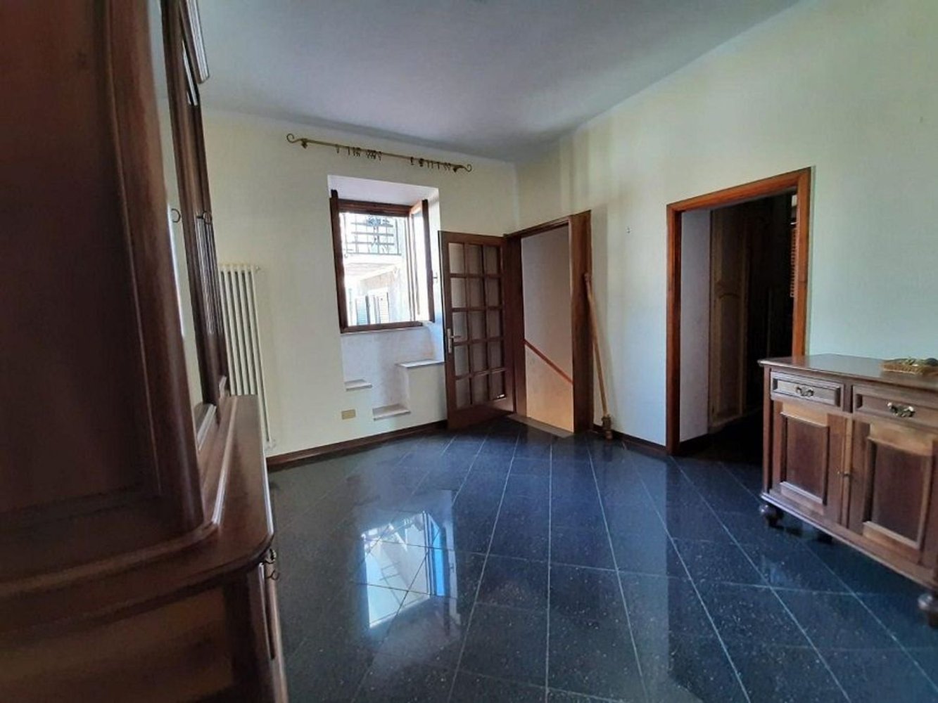 5 rooms Apartment in Barga, Italy No. 75610
