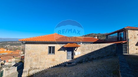 Casa de 5 dormitorios en Vouzela, Portugal No. 182757
