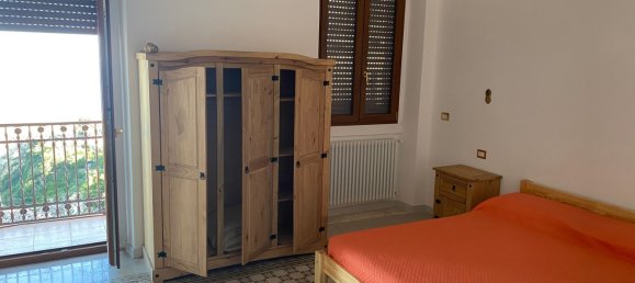 7 rooms Apartment in Monte Sant'Angelo, Italy No. 256850 6