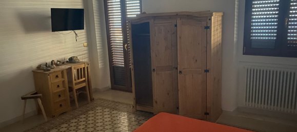 7 rooms Apartment in Monte Sant'Angelo, Italy No. 256850 3