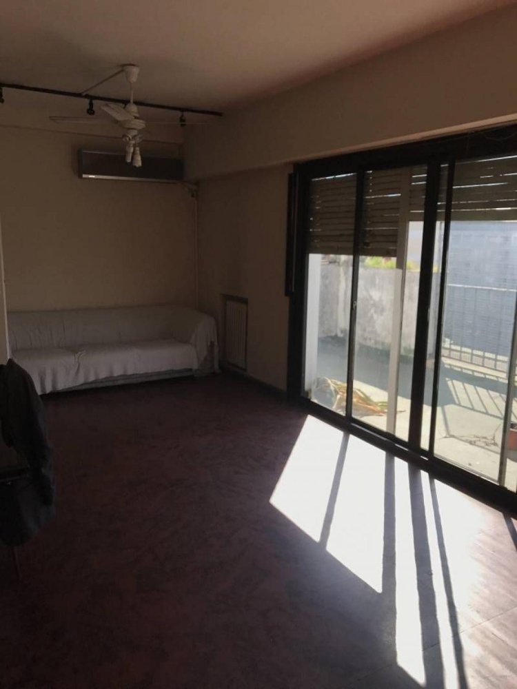 3 bedrooms Apartment in Buenos Aires, Argentina No. 73005